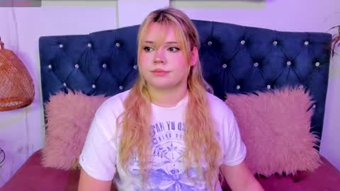 Snapshot of maxxxine_ chatting on 26, 1, 2025 Maxine Minx online show from 26, 1, 2025
