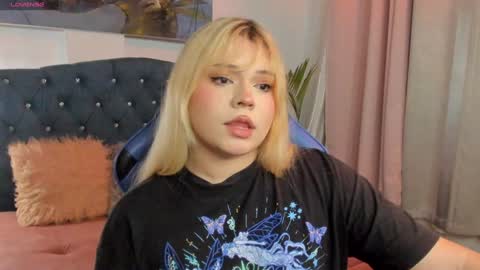 Snapshot of maxxxine_ chatting on 29, 1, 2025 Maxine Minx online show from 29, 1, 2025