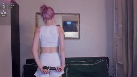 Snapshot of may__cute chatting on 15, 12, 2024 May online show from 15, 12, 2024