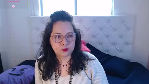 Snapshot of may_bloom chatting on 4, 3, 2026 May online show from 4, 3, 2026