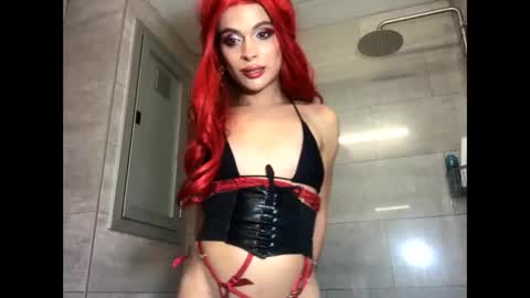Maya transgirl online show from 14, 9, 2025