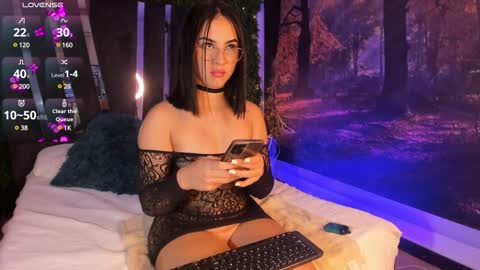 Snapshot of maya_blue_ chatting on 18, 12, 2024 Maya online show from 18, 12, 2024