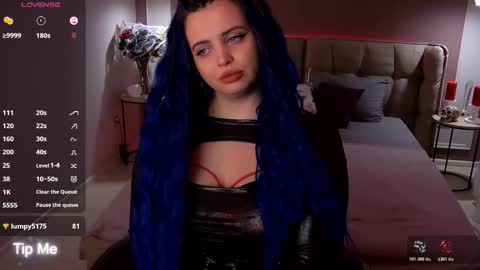 Maya Mils online show from 13, 11, 2025