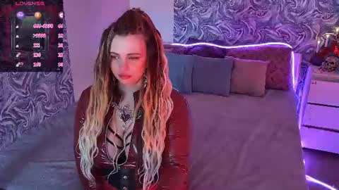 Maya Mils online show from 24, 6, 2026