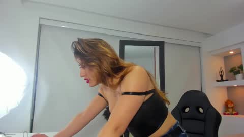 Snapshot of maya_rivers chatting on 24, 9, 2025 Maya online show from 24, 9, 2025