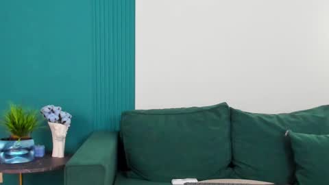 Maya online show from 26, 2, 2025