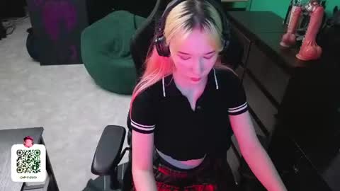 Maya Viola online show from 29, 6, 2026