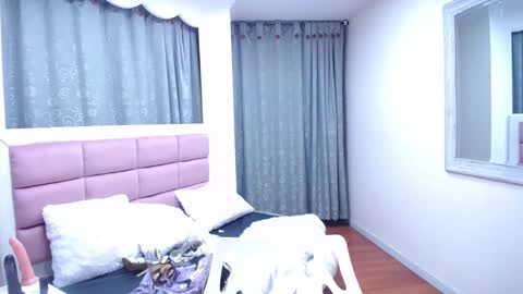 Snapshot of mayaa_ross chatting on 7, 12, 2024 Maya online show from 7, 12, 2024