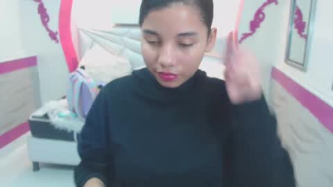 Snapshot of mayaa_ross chatting on 19, 12, 2024 Maya online show from 19, 12, 2024