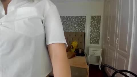 Snapshot of mayaa_ross chatting on 12, 9, 2025 Maya online show from 12, 9, 2025