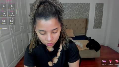 Snapshot of mayaa_ross chatting on 16, 9, 2025 Maya online show from 16, 9, 2025