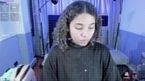 Snapshot of mayaa_ross chatting on 18, 9, 2025 Maya online show from 18, 9, 2025