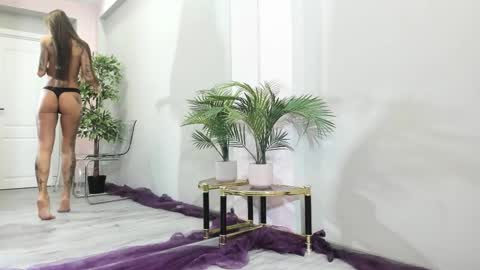 Maya online show from 14, 12, 2025