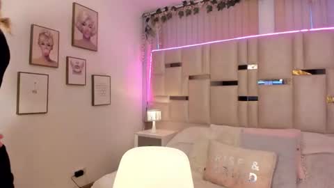 Snapshot of mayajhons chatting on 13, 3, 2026 Mayajhons online show from 13, 3, 2026