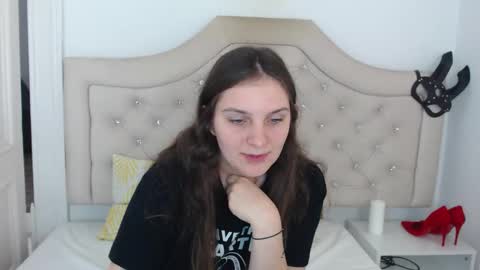 Snapshot of mayakinky chatting on 15, 9, 2025 Maya online show from 15, 9, 2025