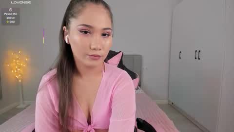 Mia online show from 1, 3, 2026