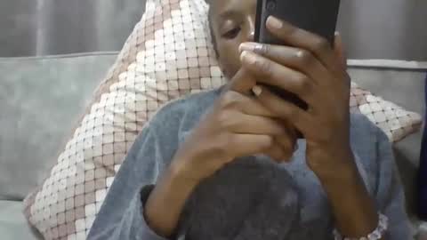 Snapshot of mayan001 chatting on 29, 10, 2025 mayan online show from 29, 10, 2025