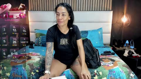 Nicolle Ruselle   Hello my lovely  schedule for great fun from  630 am and end 800 pm Colombian time I wait for you online show from 24, 1, 2025