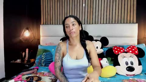 Nicolle Ruselle   Hello my lovely  schedule for great fun from  630 am and end 800 pm Colombian time I wait for you online show from 10, 2, 2025