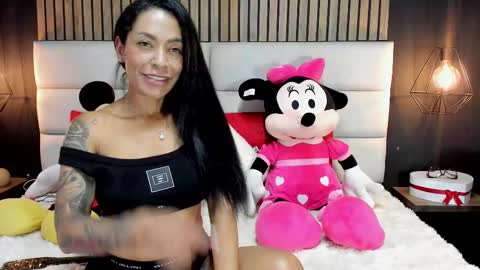 Nicolle Ruselle   Hello my lovely  schedule for great fun from  630 am and end 800 pm Colombian time I wait for you online show from 6, 3, 2025