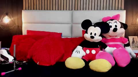 Nicolle Ruselle   Hello my lovely  schedule for great fun from  630 am and end 800 pm Colombian time I wait for you online show from 4, 10, 2025