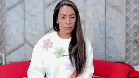 Nicolle Ruselle   Hello my lovely  schedule for great fun from  630 am and end 800 pm Colombian time I wait for you online show from 21, 12, 2025