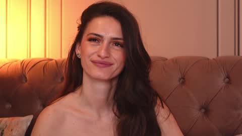 Snapshot of mayavixxen chatting on 10, 1, 2025 MayaVixxen online show from 10, 1, 2025