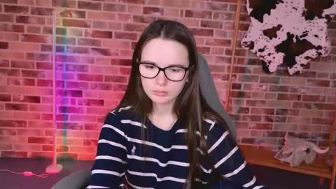 maybloom_ online show from 4, 3, 2026