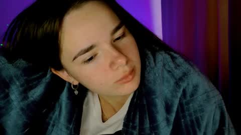 Snapshot of maybloom_ chatting on 12, 5, 2026 maybloom_ online show from 12, 5, 2026