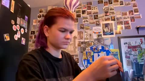 Rose online show from 15, 4, 2026