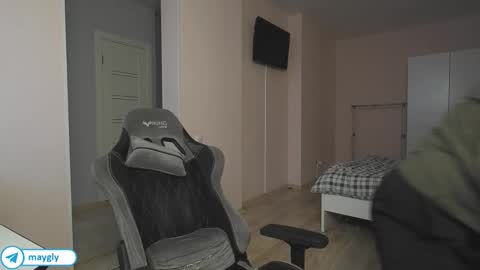 Snapshot of maygly chatting on 12, 2, 2026 Slava and Alextatto online show from 12, 2, 2026