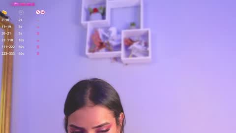 Snapshot of maykka chatting on 17, 12, 2024 Mayka online show from 17, 12, 2024