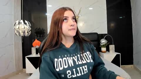 Snapshot of maylinsanchez chatting on 1, 3, 2025 Maylin online show from 1, 3, 2025