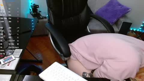Snapshot of maylyy_kan chatting on 1, 5, 2026 Mayle kan online show from 1, 5, 2026
