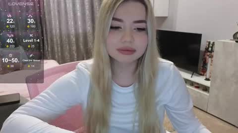 Snapshot of maymallorie chatting on 29, 1, 2025 may online show from 29, 1, 2025
