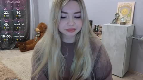 Snapshot of maymallorie chatting on 16, 2, 2025 may online show from 16, 2, 2025