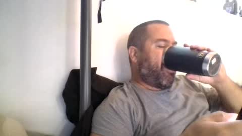 Snapshot of mayoramx chatting on 17, 7, 2026 Dad bod 43 online show from 17, 7, 2026