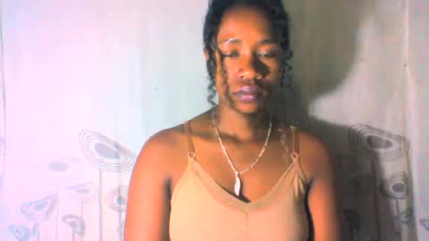 Snapshot of mayrah5 chatting on 12, 1, 2025 mayrah online show from 12, 1, 2025