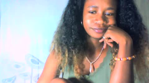 Snapshot of mayrah5 chatting on 4, 2, 2025 mayrah online show from 4, 2, 2025