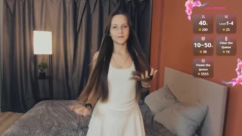 May online show from 25, 10, 2025