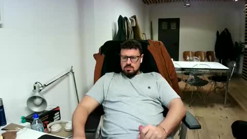 maythe4bwu online show from 4, 10, 2025