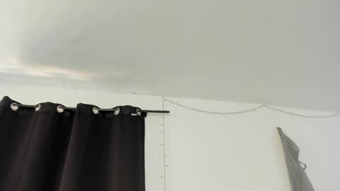 mazikeen_18 online show from 8, 3, 2025