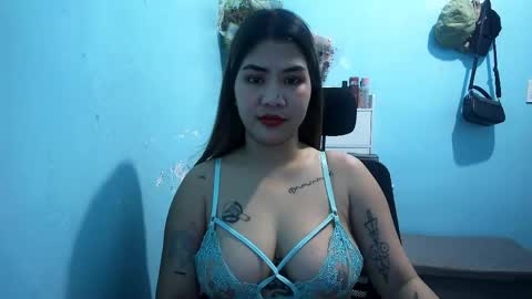 Snapshot of mazikeen_mazee chatting on 15, 4, 2026 mazikeen_mazee online show from 15, 4, 2026