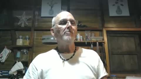 Snapshot of mbravo420 chatting on 29, 11, 2025 mbravo420 online show from 29, 11, 2025