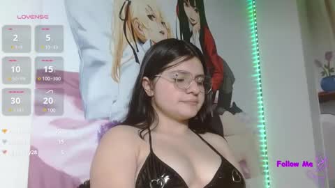 Snapshot of mckennahot303av chatting on 6, 3, 2025 mackenna av online show from 6, 3, 2025