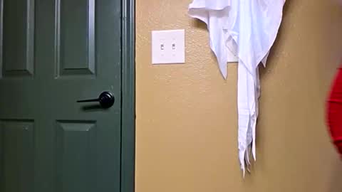 Snapshot of mclovinmackay chatting on 4, 11, 2025 mclovinmackay online show from 4, 11, 2025