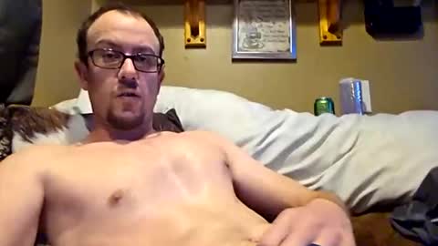 Snapshot of mclovinmackay chatting on 15, 11, 2025 mclovinmackay online show from 15, 11, 2025