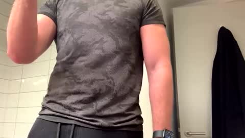 mcr8080 online show from 31, 12, 2024