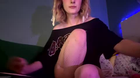 meadowmoon3 online show from 25, 6, 2026
