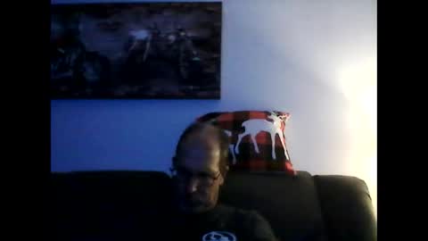 Snapshot of meathome3 chatting on 21, 12, 2024 me at home online show from 21, 12, 2024
